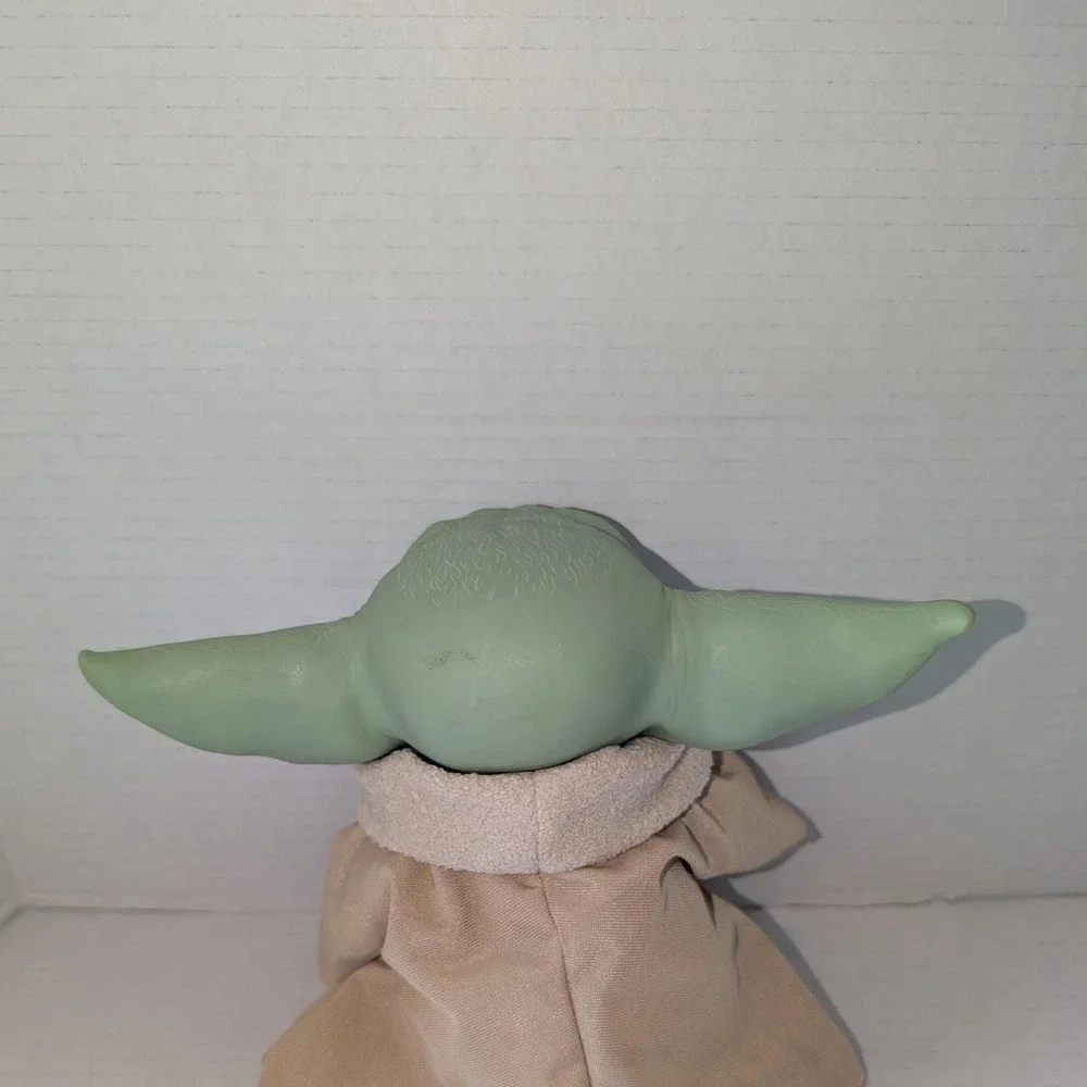 Star Wars The Child Grogu Baby Yoda Hasbro Plush 2020 Lucasfilm Mandalorian